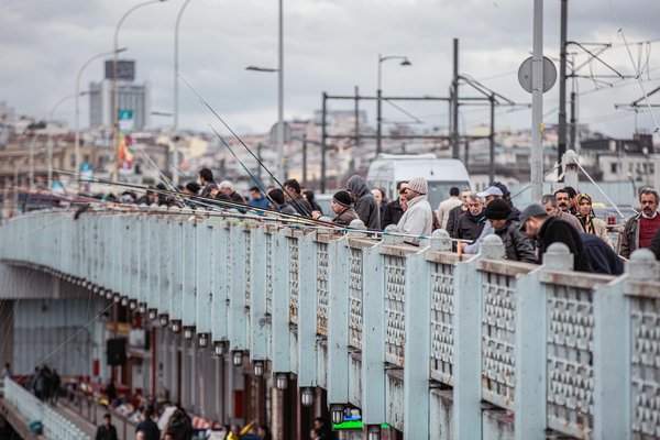 Maîtriser la lumière et l"ombre : Les secrets des artistes pour générer des effets visuels saisissants